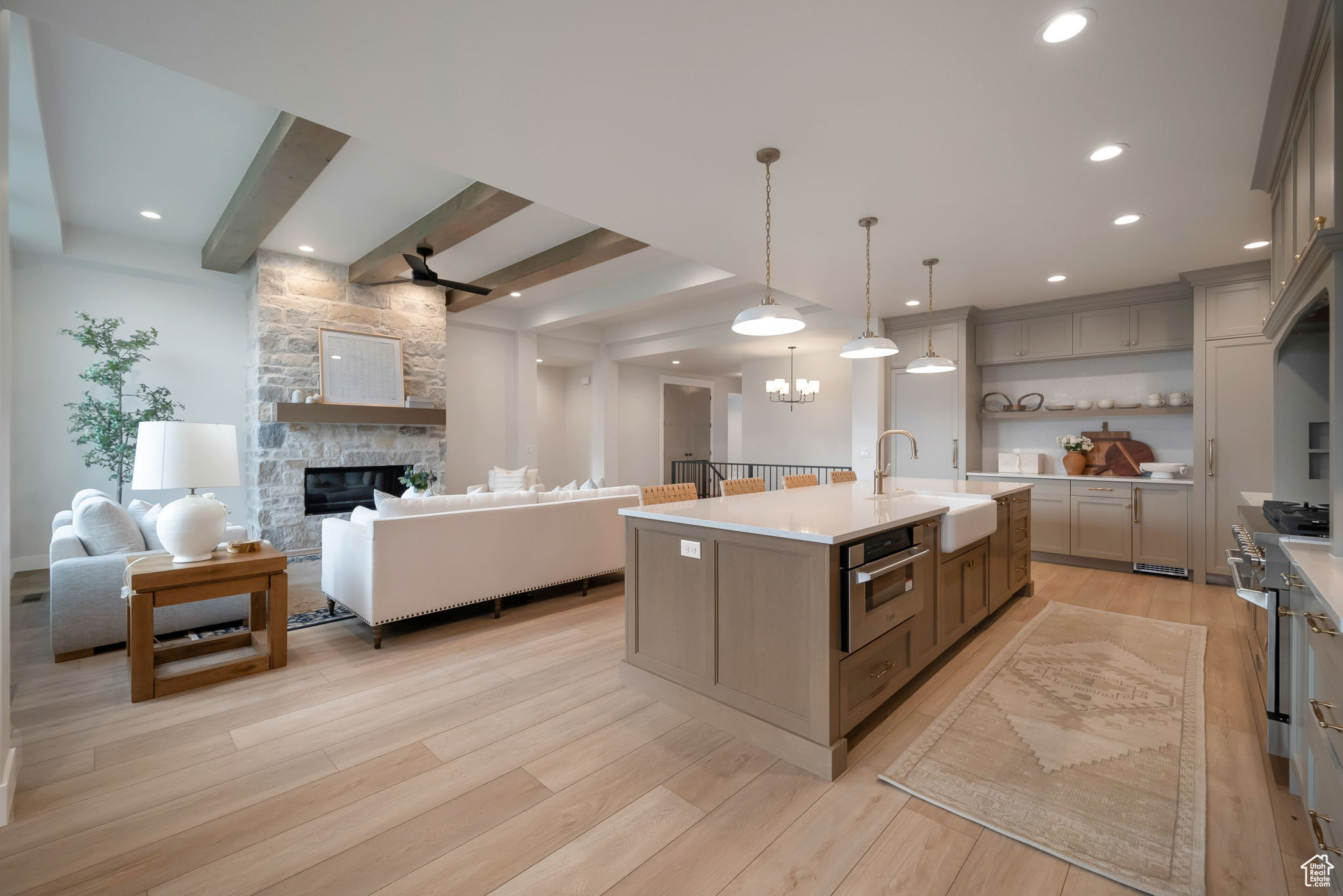 COLLEDGE FARMS - Residential