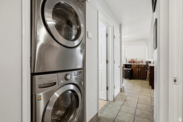 OQUIRRH HILLS SUB - Residential