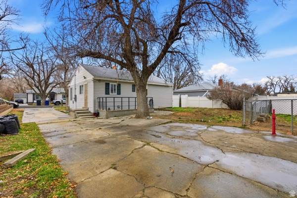 OQUIRRH HILLS SUB - Residential