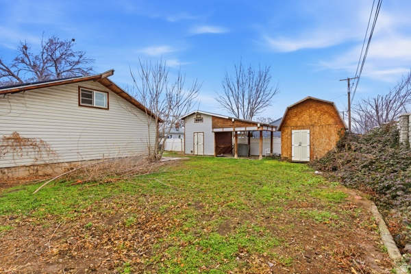 OQUIRRH HILLS SUB - Residential