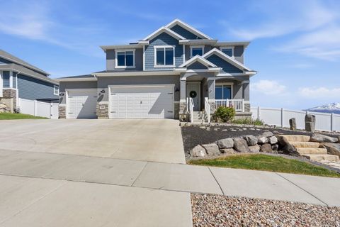 Photo of 1166 W HIGHPASS DR, Saratoga Springs, UT 84045 (MLS # 2155085)