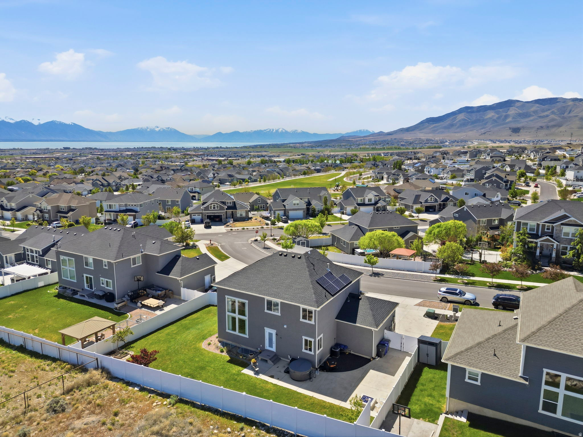 RIDGE - Residential