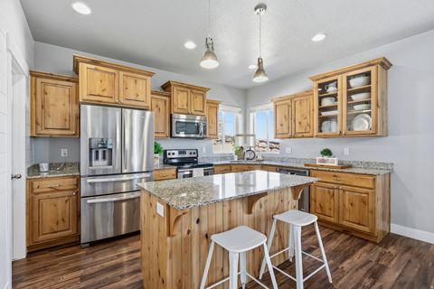 Tiny photo for 1166 W HIGHPASS DR, Saratoga Springs, UT 84045 (MLS # 2155085)