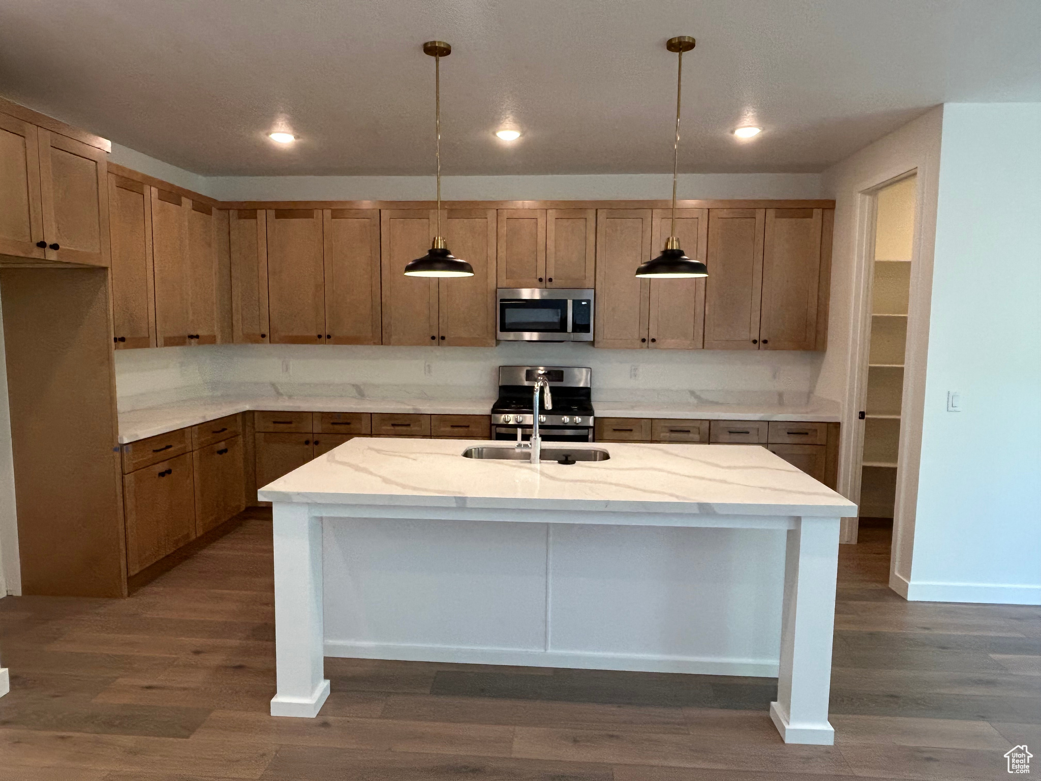 COBBLE CREEK - Residential