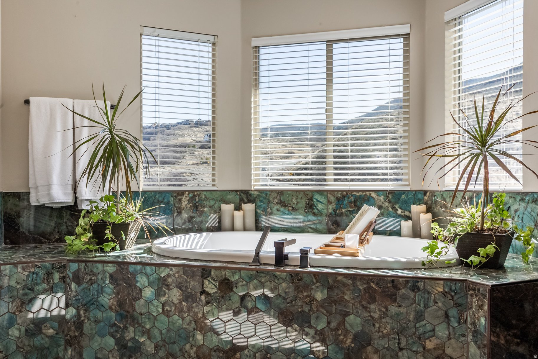 MONTANA VIEW - Residential