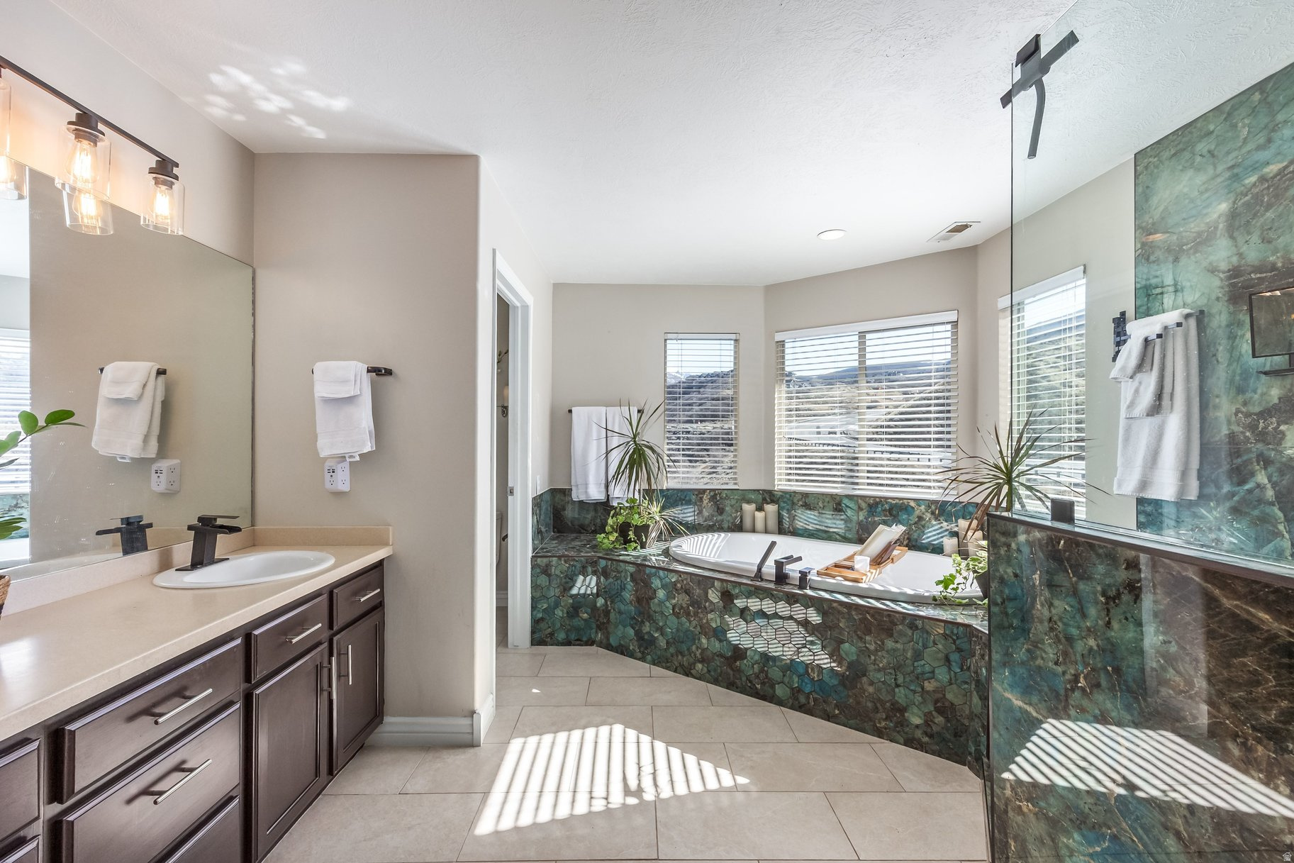 MONTANA VIEW - Residential