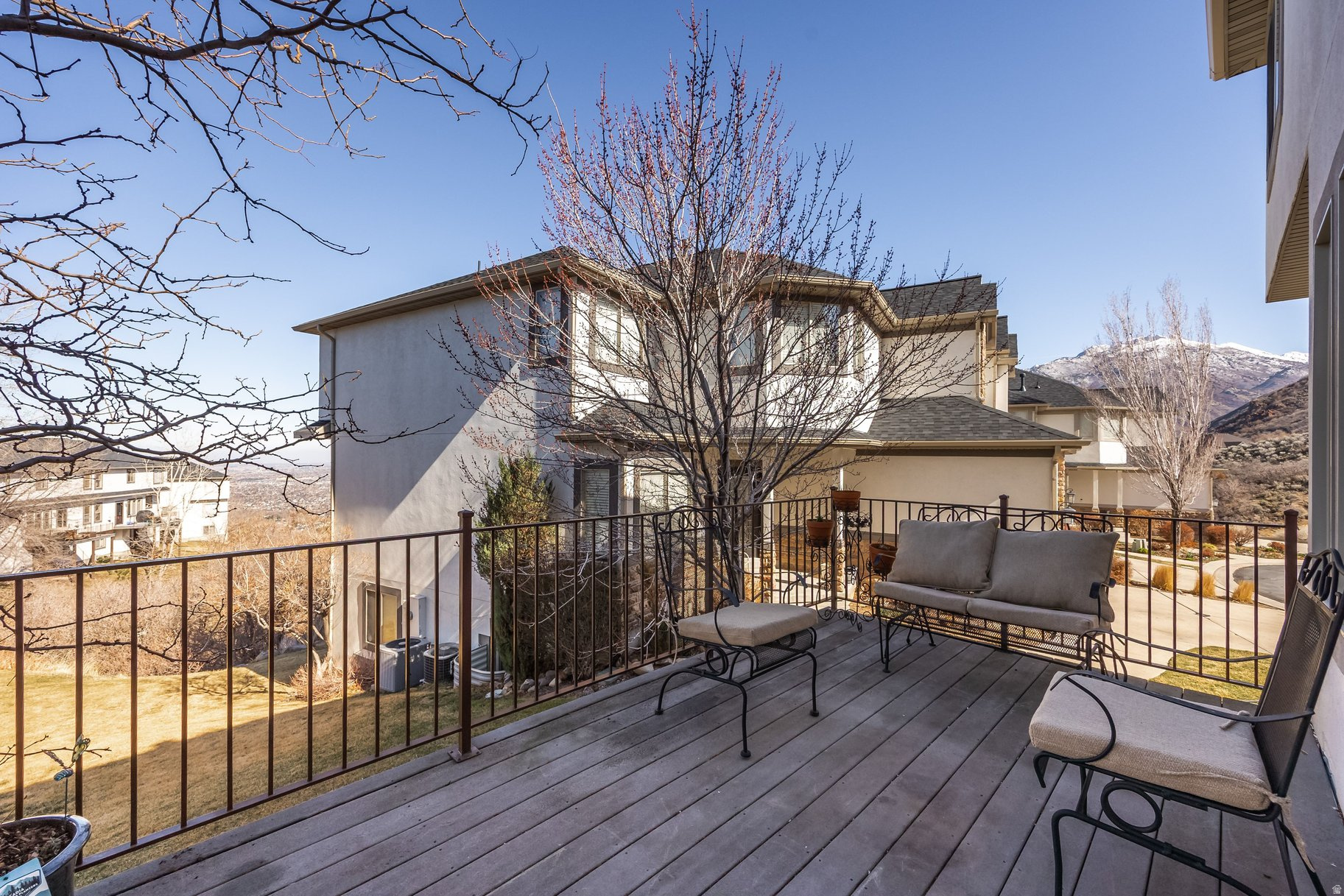 MONTANA VIEW - Residential