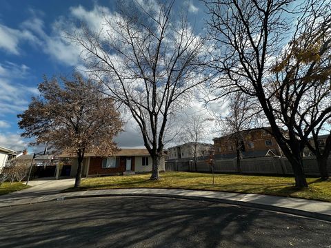Tiny photo for 1086 N 1005 W, Orem, UT 84057 (MLS # 2139669)