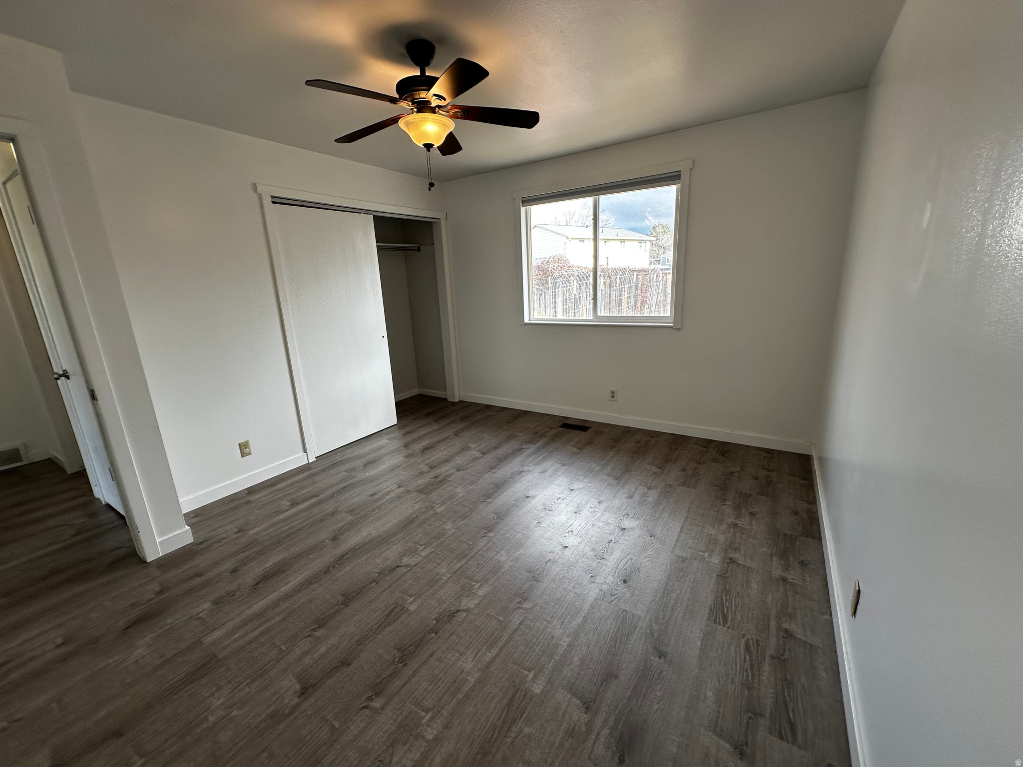 POPLAR WOODS - Residential