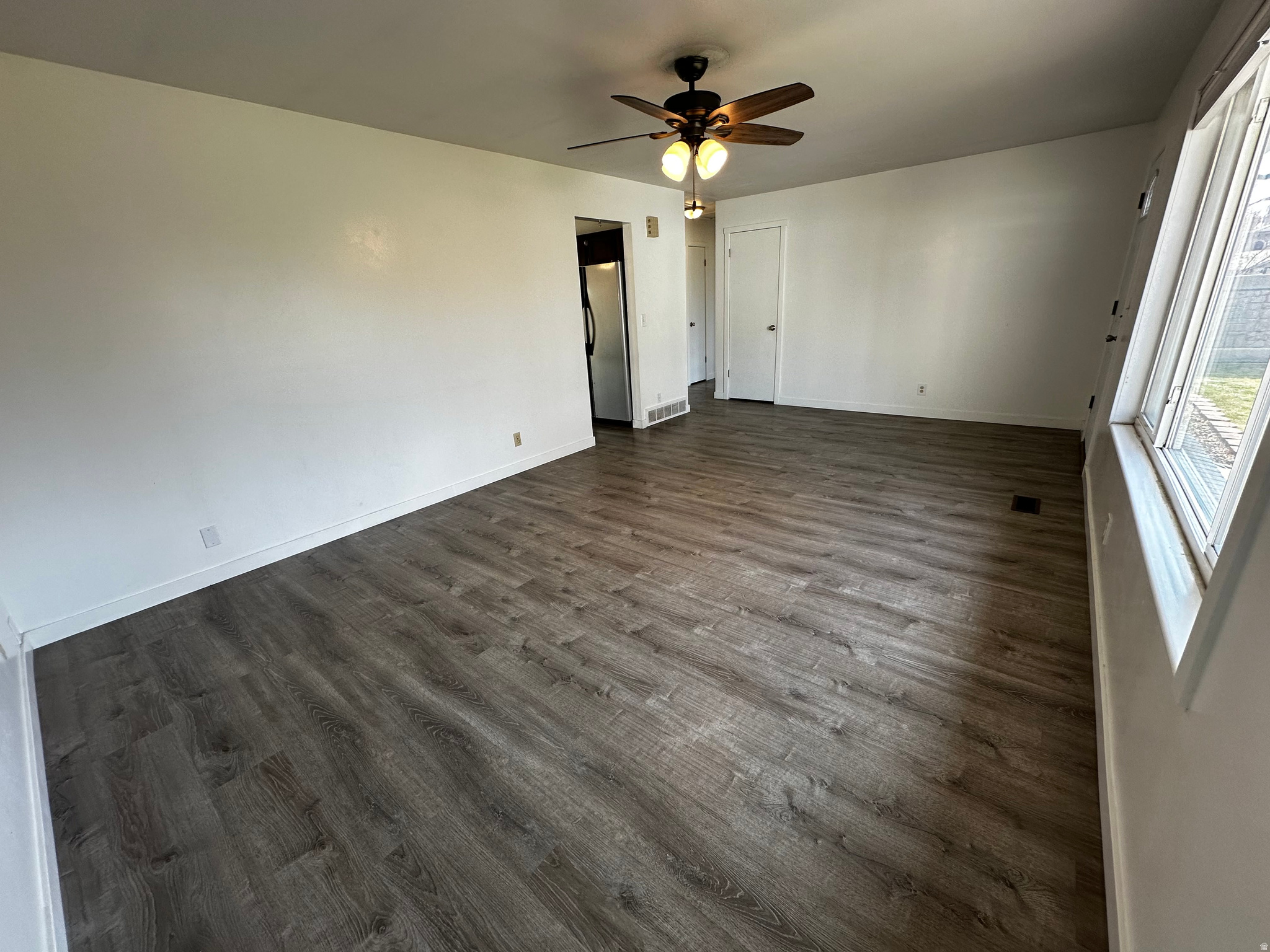 POPLAR WOODS - Residential