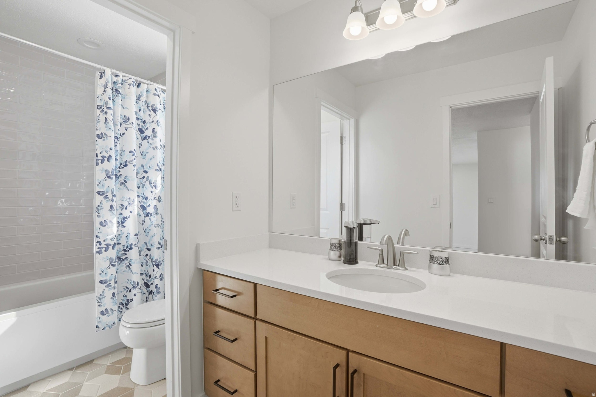 DAYBREAK VILLAGE 12A PLAT 1 - Residential