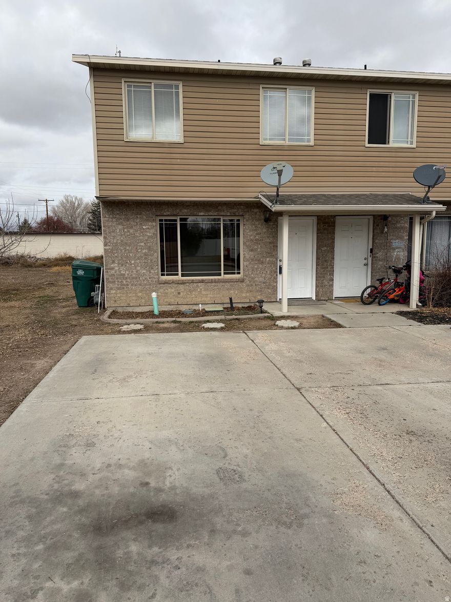 Well-maintained end-unit townhome offering over 1,000 square feet with 3 bedrooms and 1.5 bathrooms. Built in 2006, this property features brand new carpet and fresh interior paint, making it rent-ready with minimal upfront work. No HOA, adding flexibility and lower holding costs. End-unit location provides added privacy and natural light. Strong opportunity for investors or owner-occupants seeking a low-maintenance property with solid rental potential.