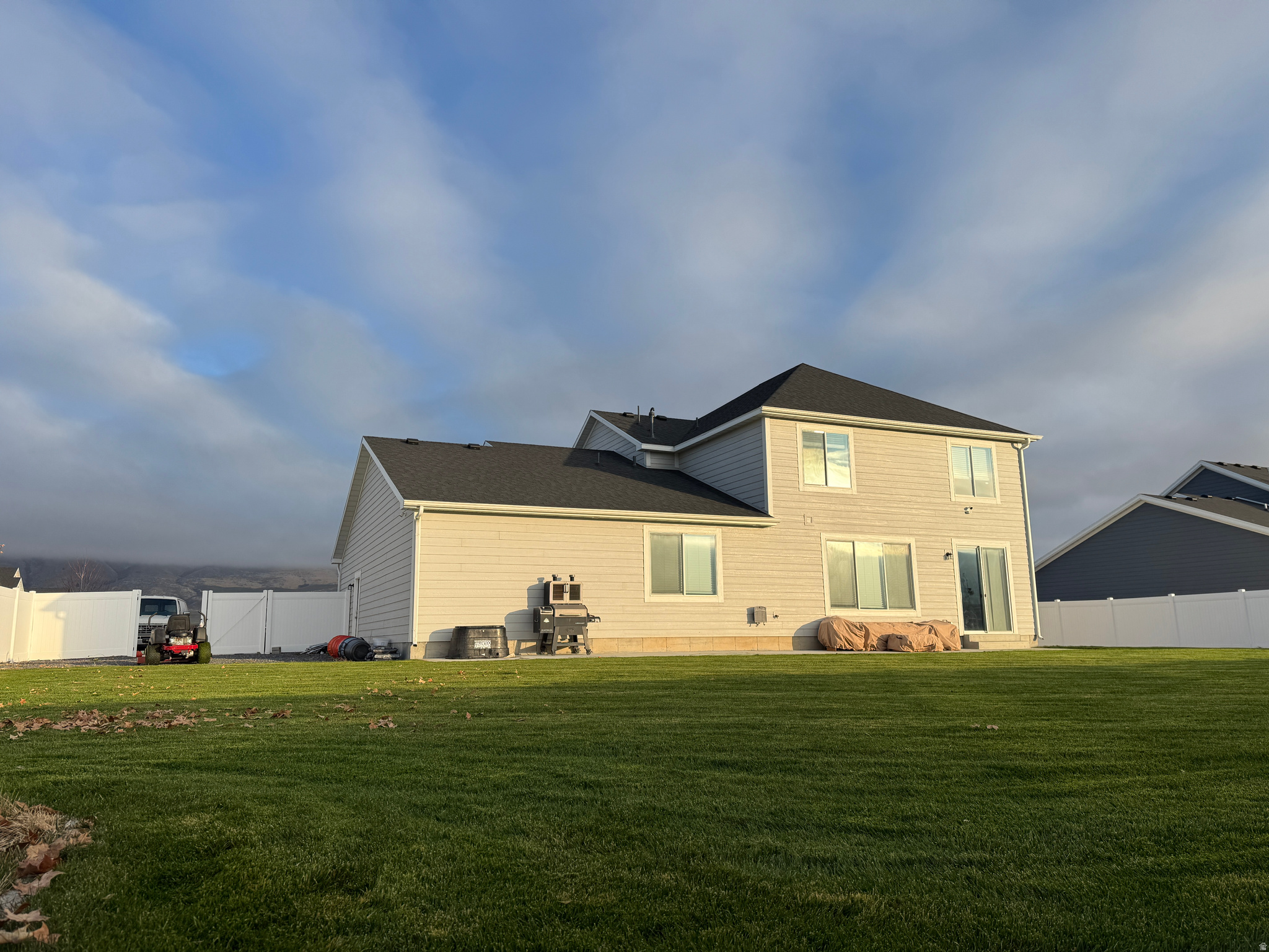 CANYON ESTATES - Residential