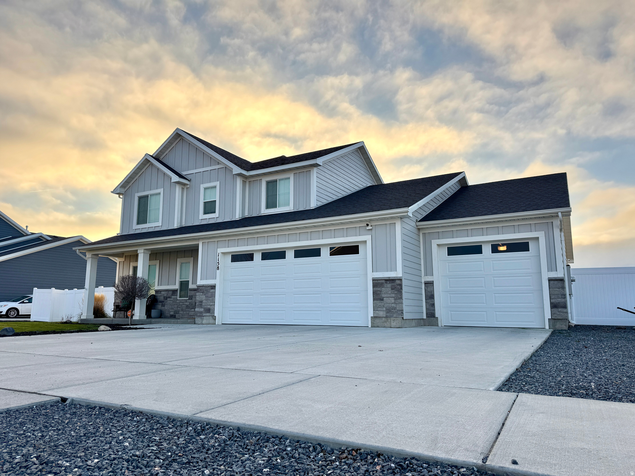 CANYON ESTATES - Residential