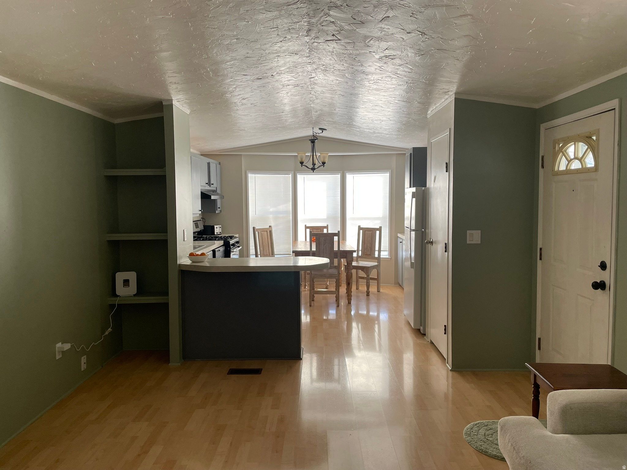 CRESCENTWOOD VILLAGE - Residential