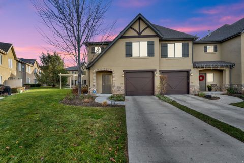 Photo of 970 E TUSCAN PARK LN S, Midvale, UT 84047 (MLS # 2127289)