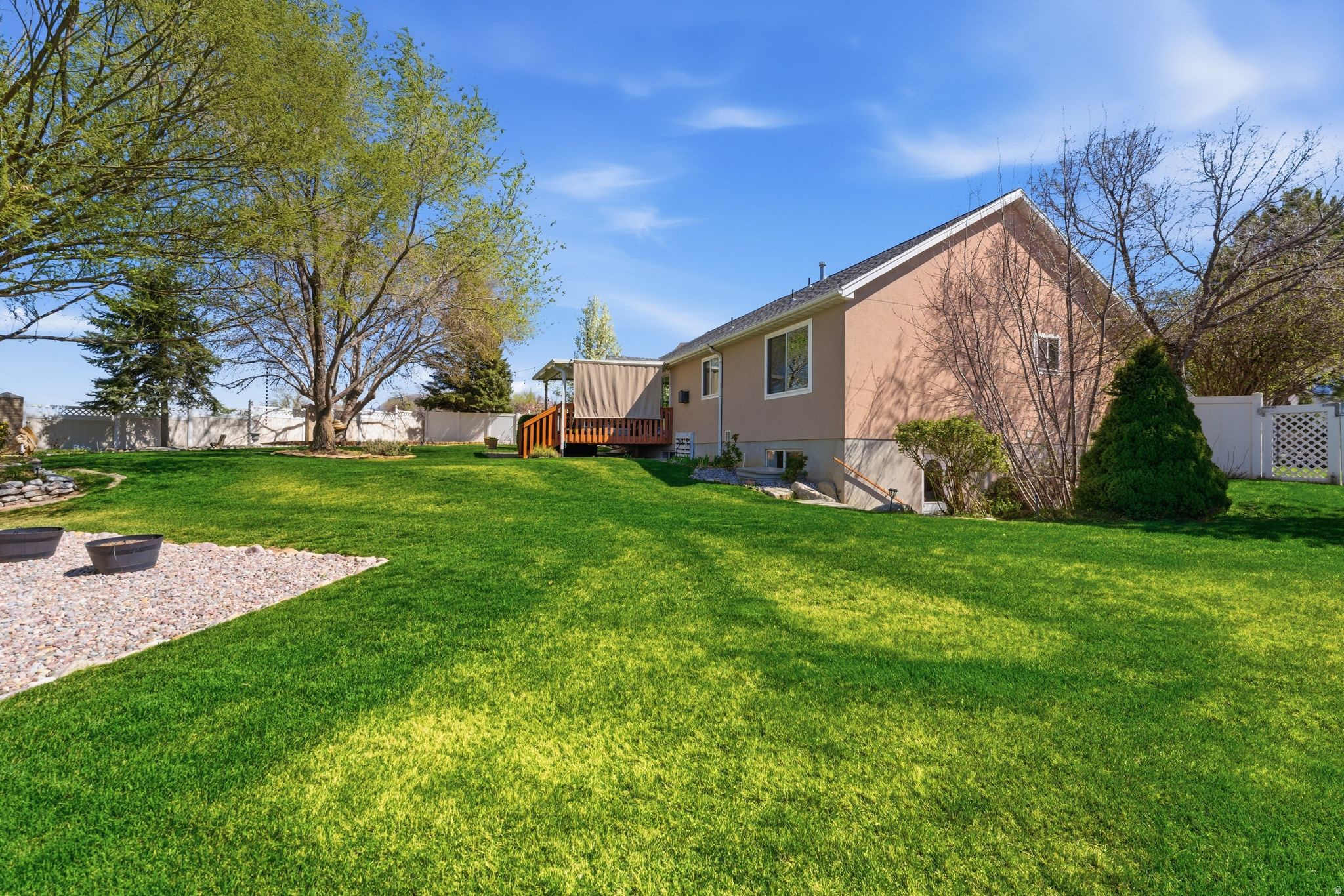 SANDY WILLOWS - Residential