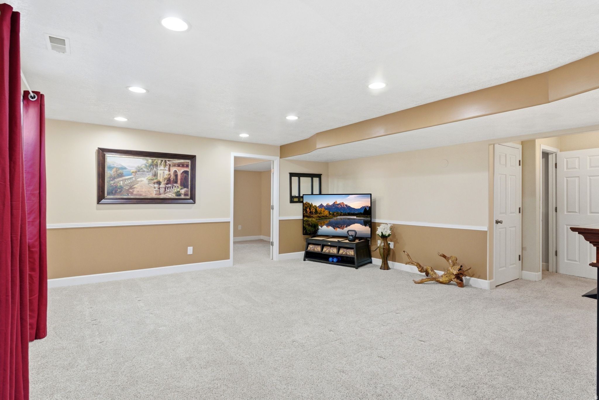 SANDY WILLOWS - Residential