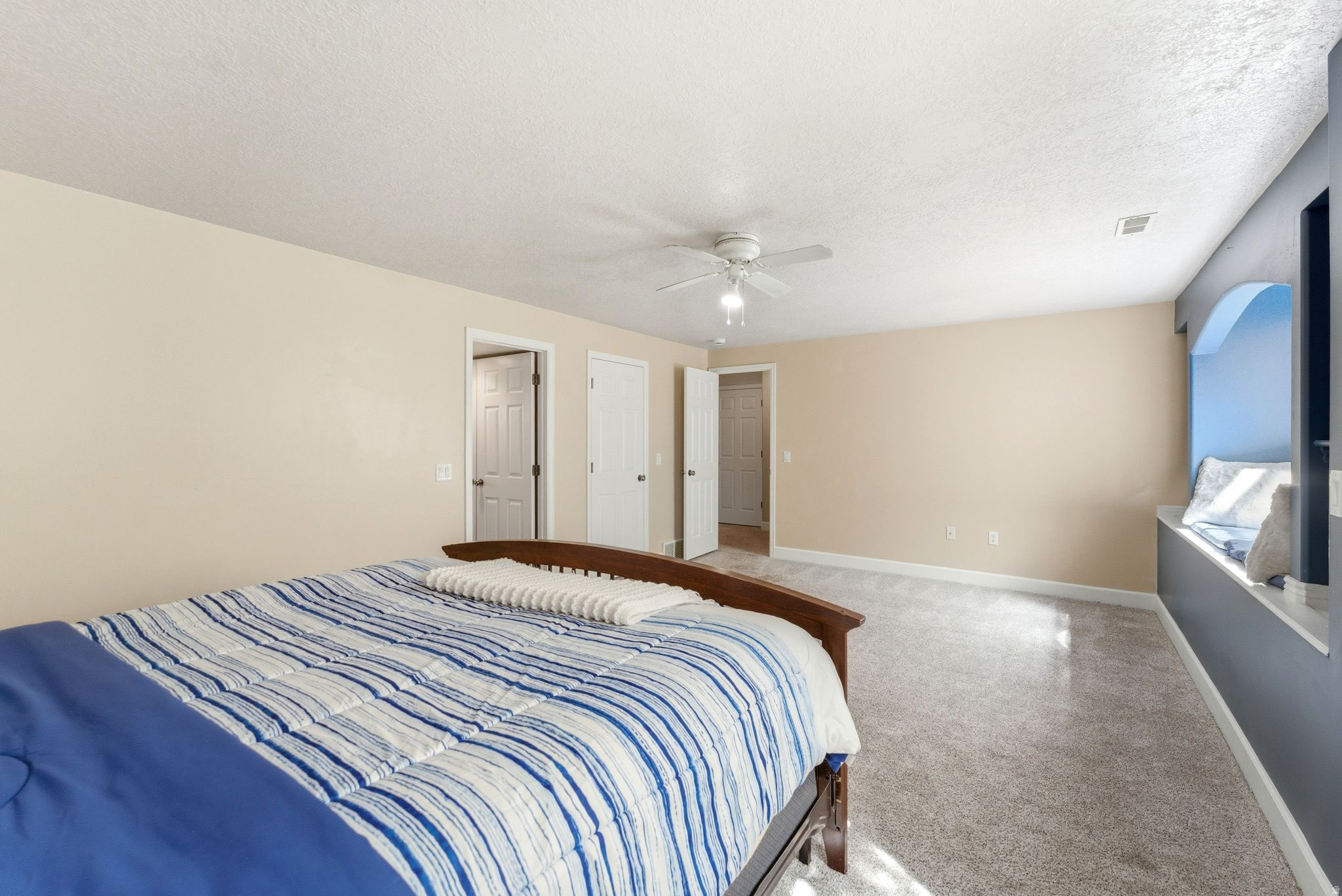 SANDY WILLOWS - Residential