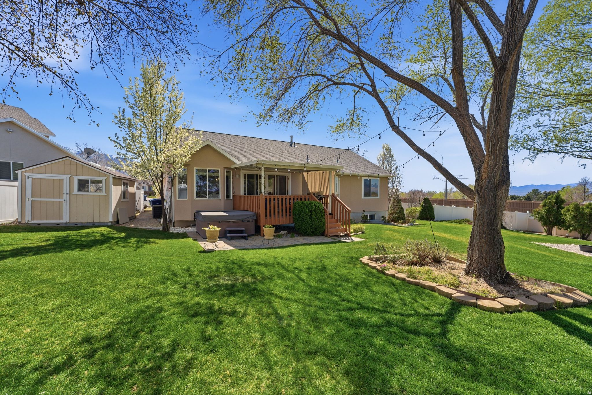 SANDY WILLOWS - Residential