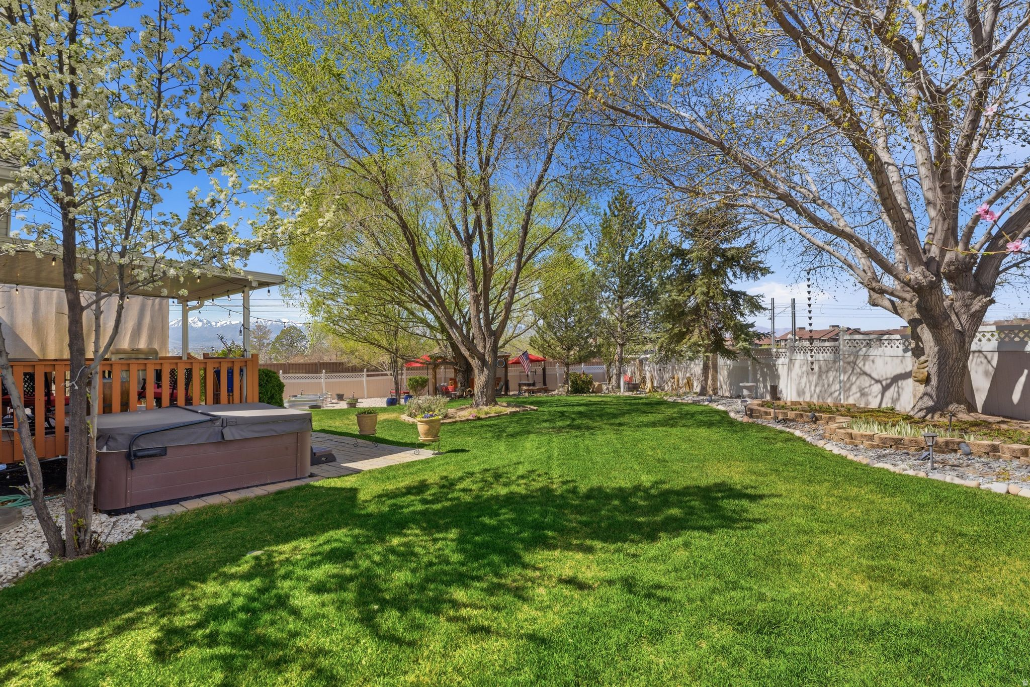 SANDY WILLOWS - Residential