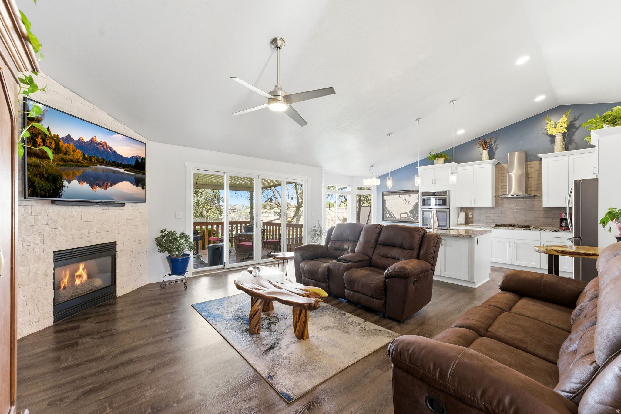 SANDY WILLOWS - Residential