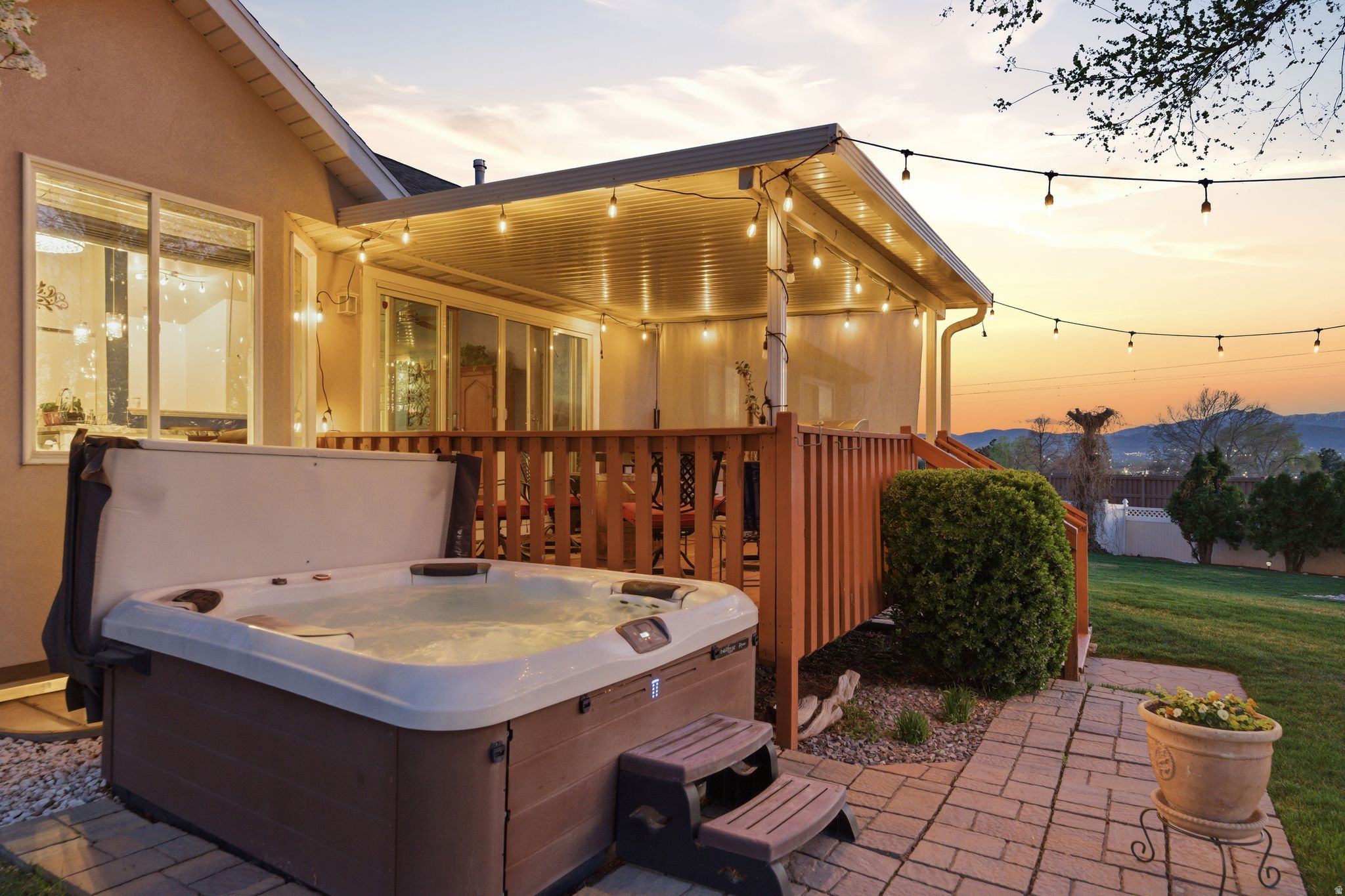 SANDY WILLOWS - Residential