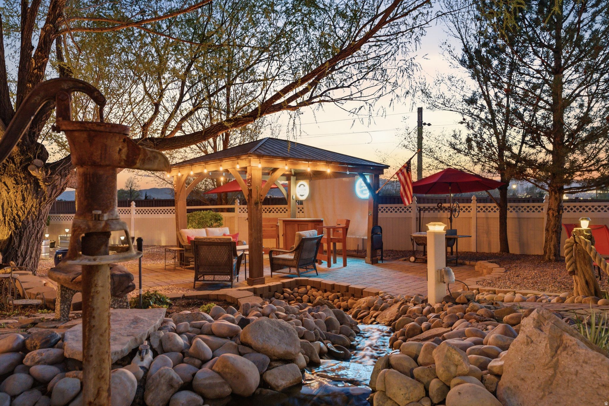 SANDY WILLOWS - Residential