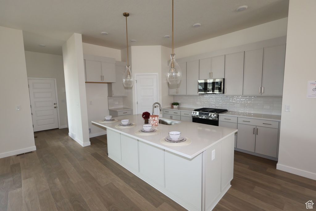 Photo of 7188 S RAMBLE RD, West Jordan, UT 84081 (MLS # 2119509)