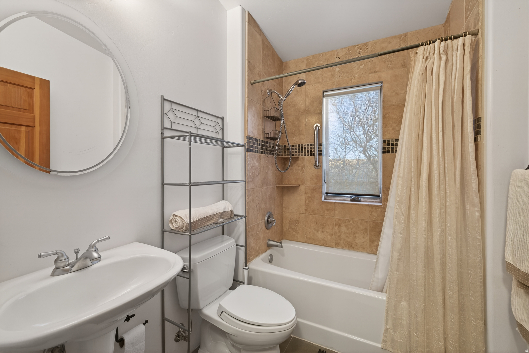 MULE EAR ACCRES - Residential