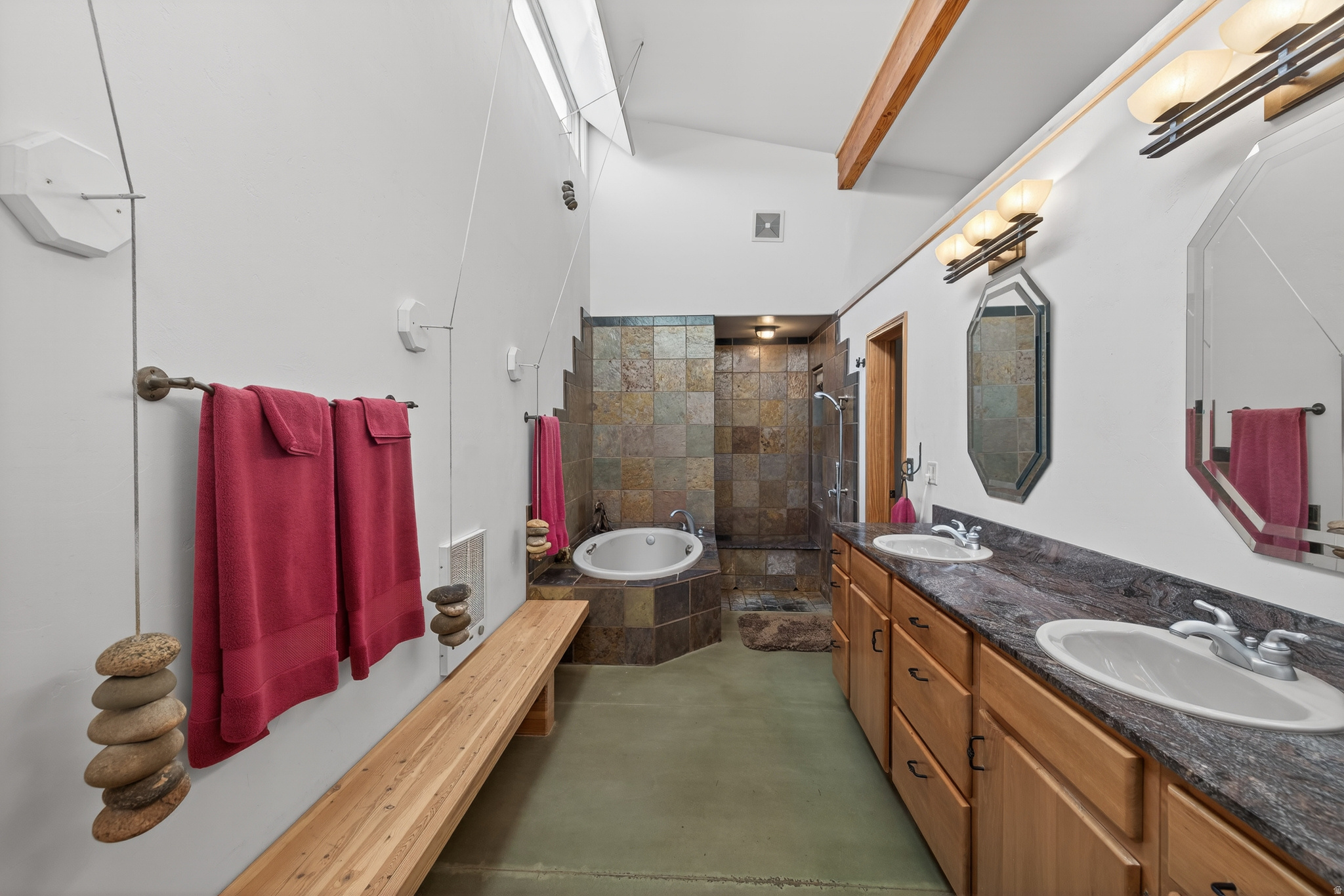 MULE EAR ACCRES - Residential