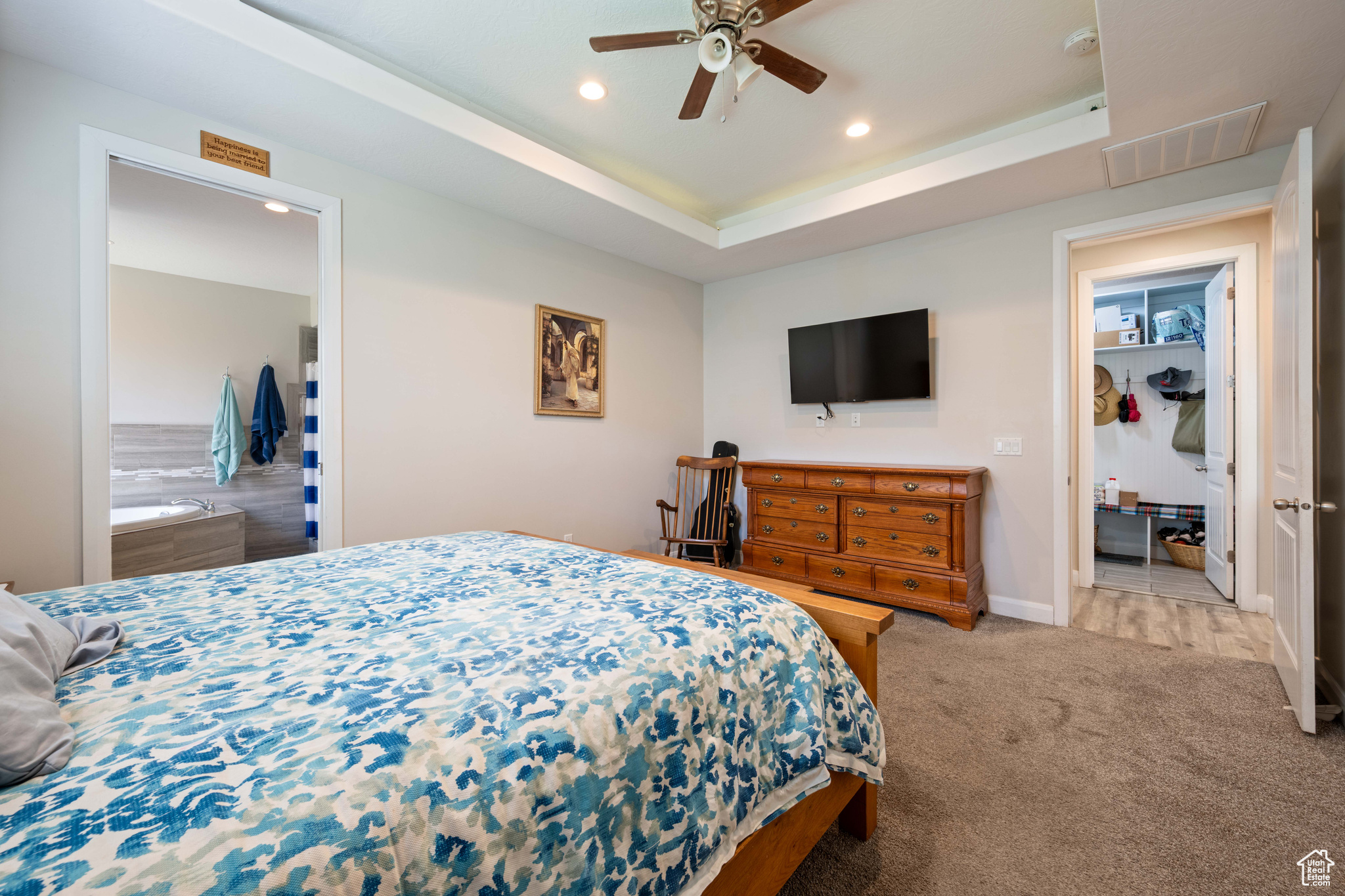 PARADISE PARK - Residential