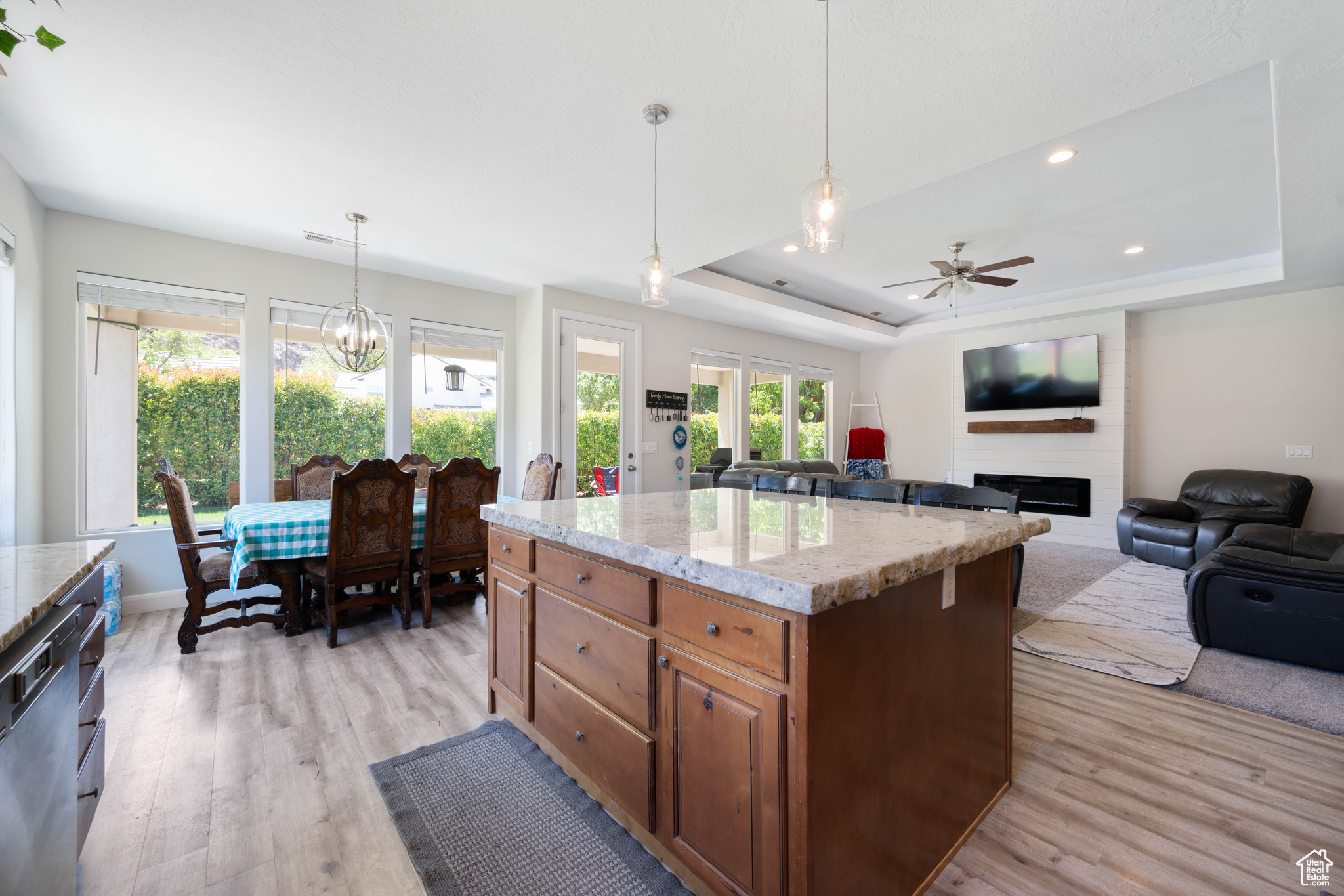 PARADISE PARK - Residential