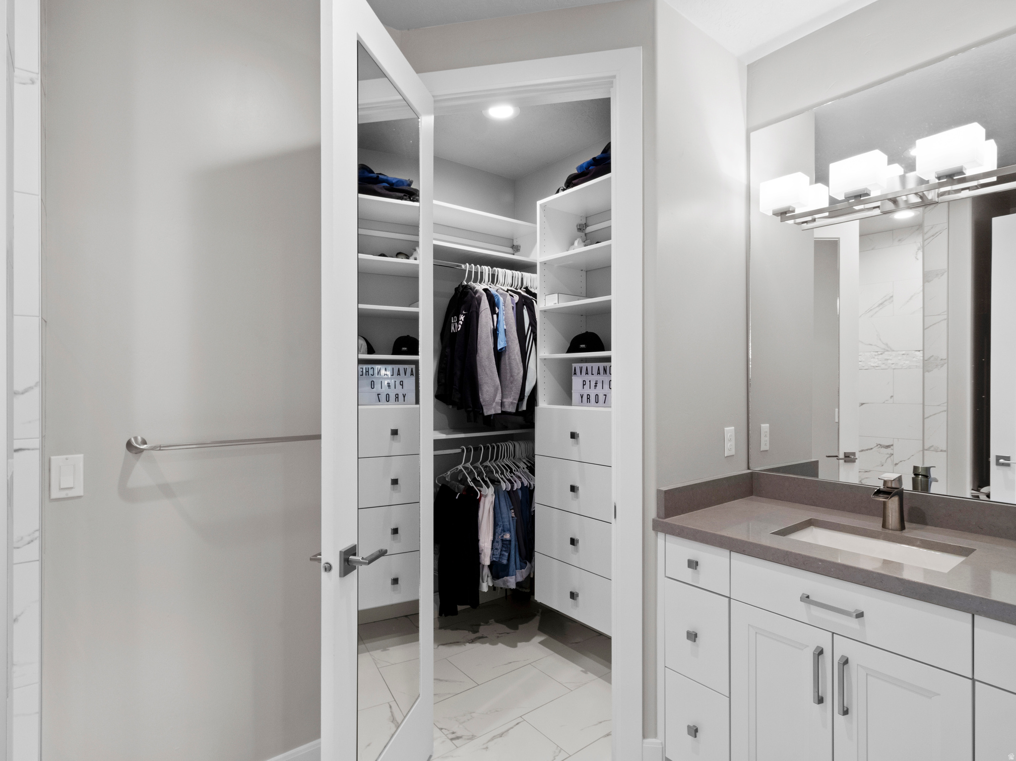 HEALEY HEIGHTS - Residential