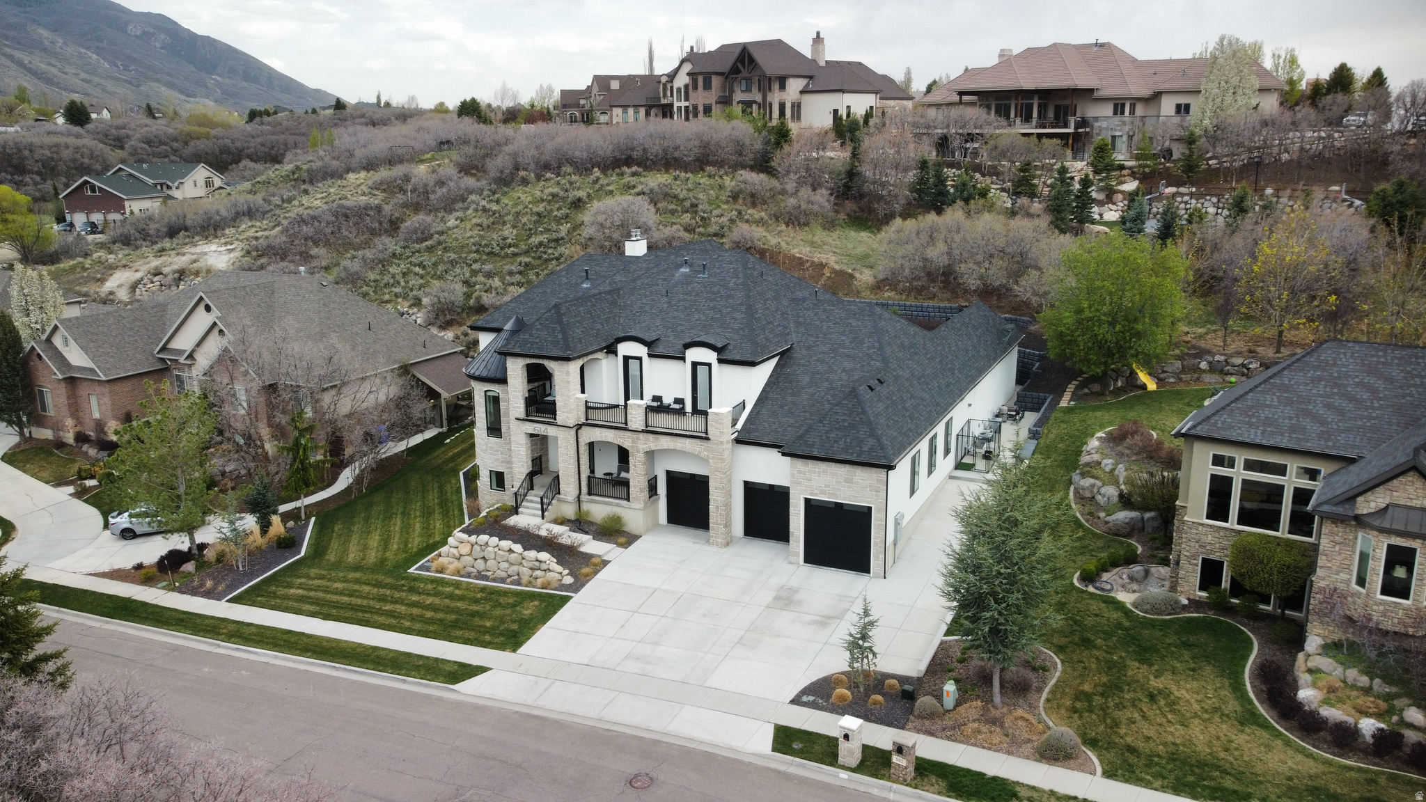 HEALEY HEIGHTS - Residential