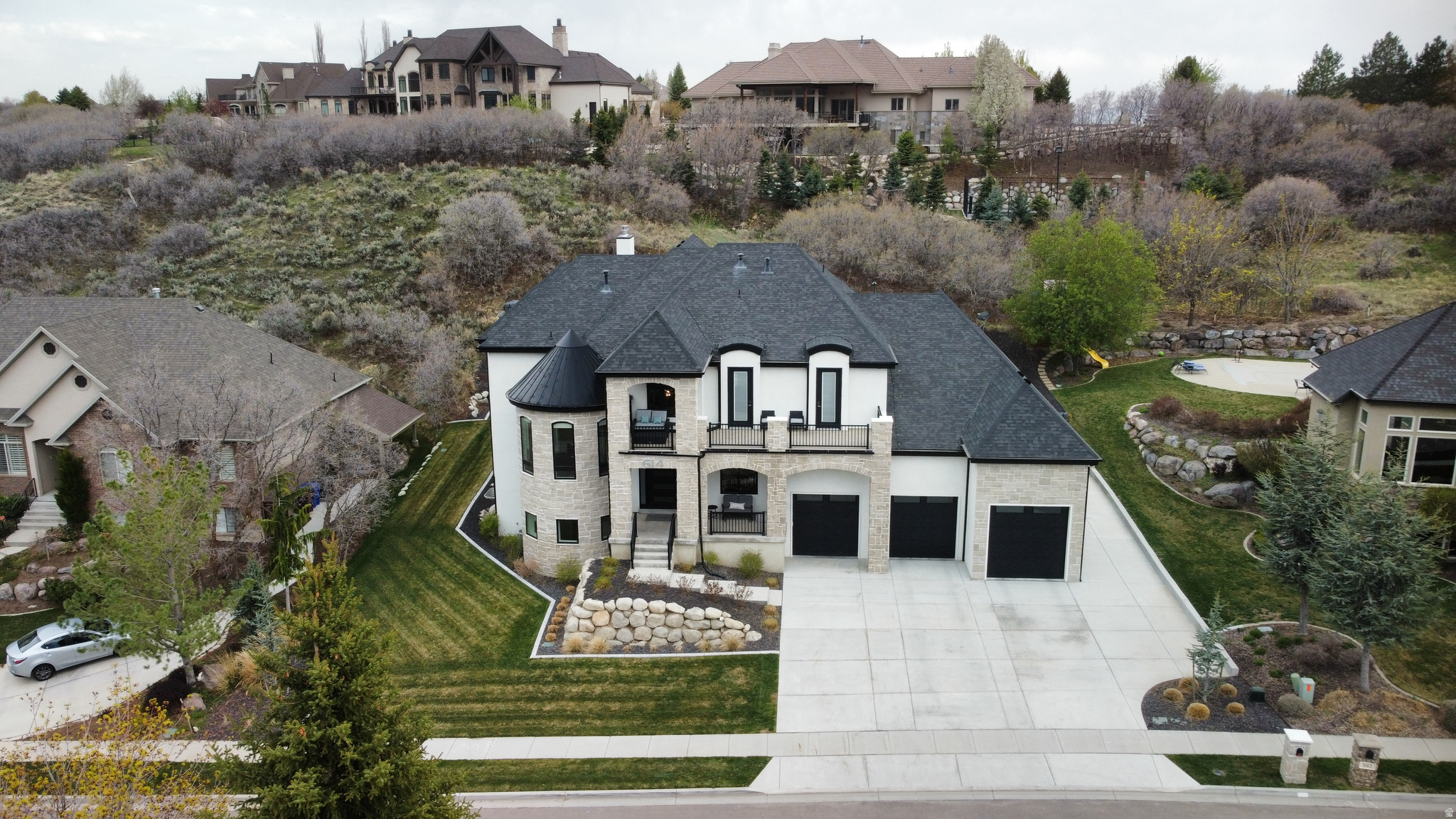 HEALEY HEIGHTS - Residential