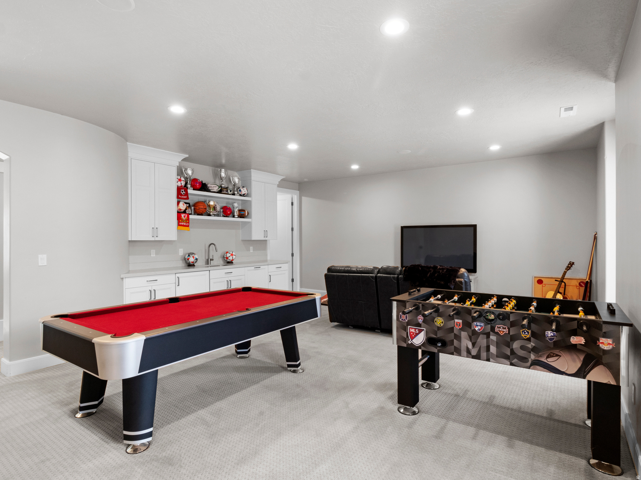 HEALEY HEIGHTS - Residential