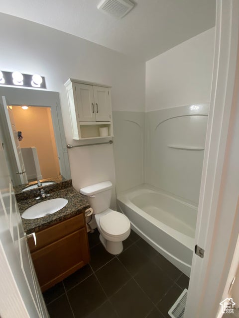 Tiny photo for 4629 W DAYBREAK RIM WAY, South Jordan, UT 84009 (MLS # 2188146)