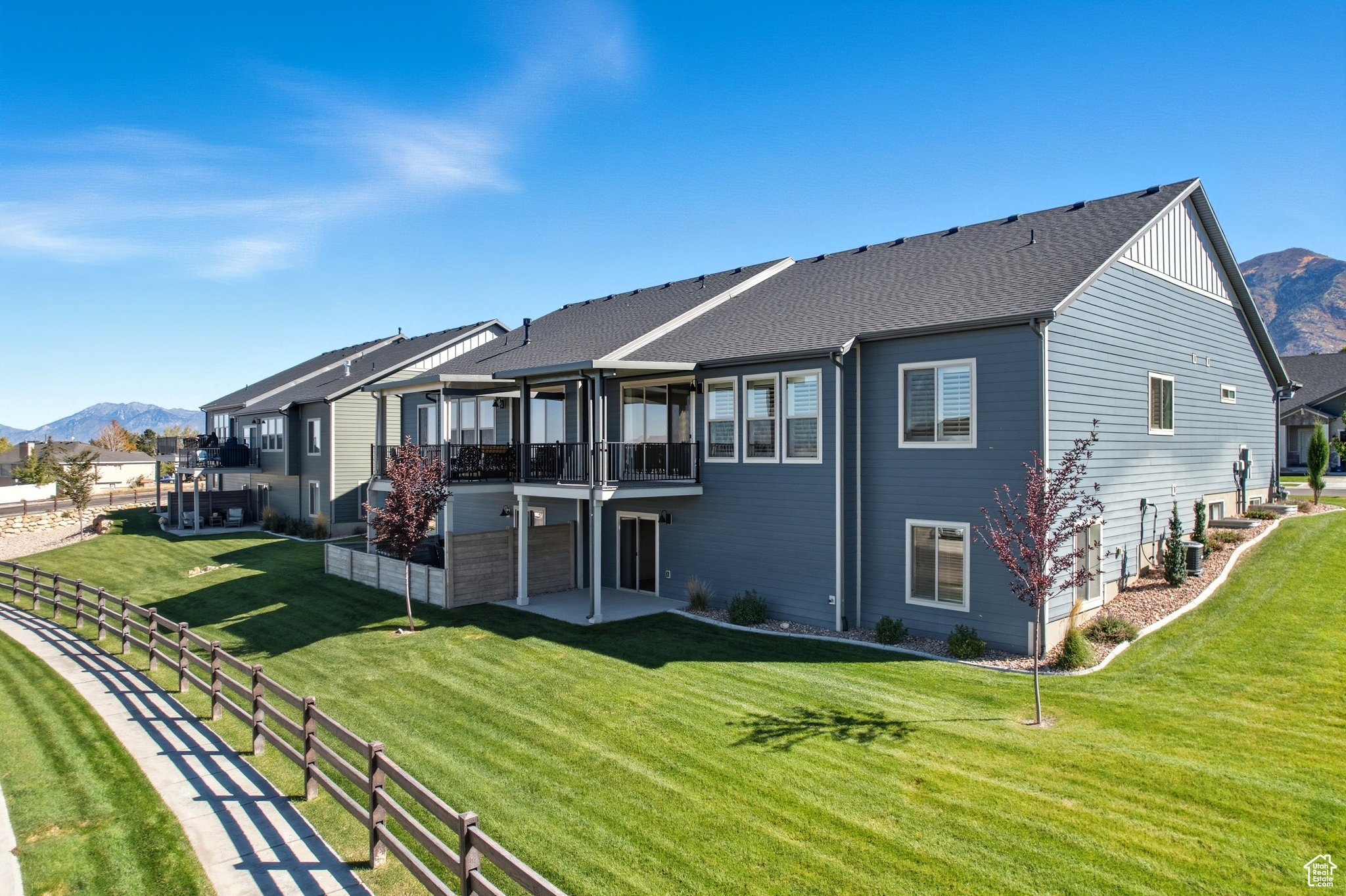 PARKSIDE COVE - Residential Income