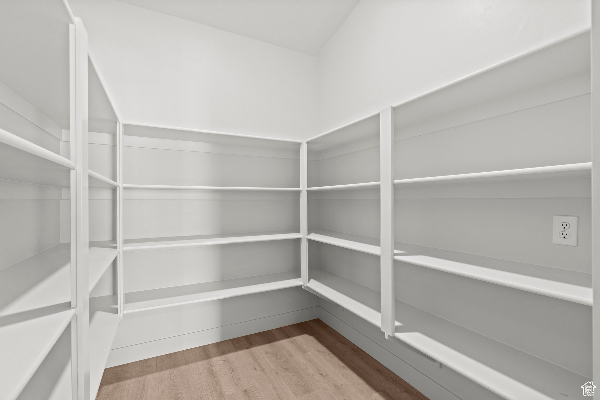 PARKSIDE COVE - Residential Income