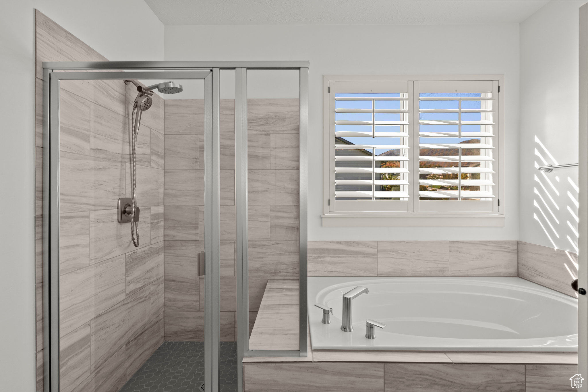 PARKSIDE COVE - Residential Income