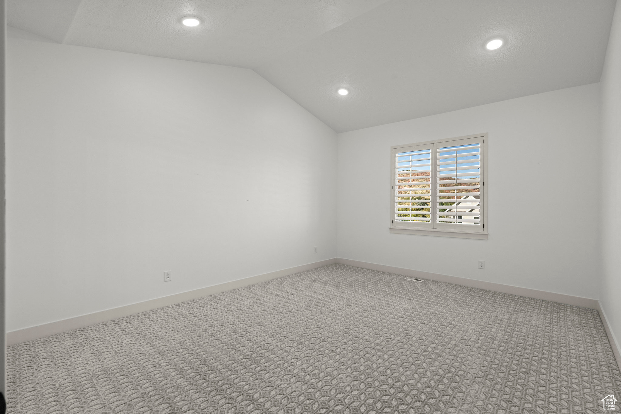 PARKSIDE COVE - Residential Income