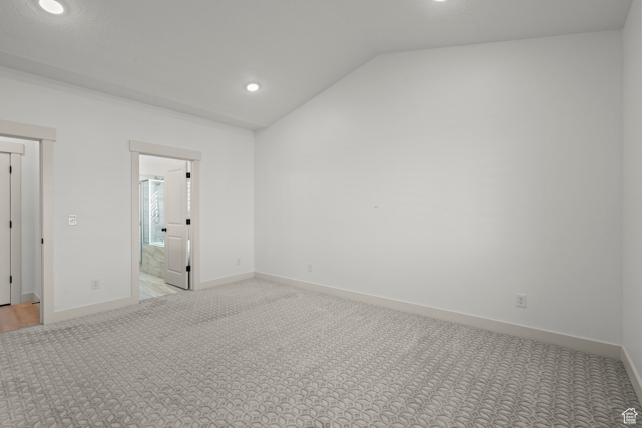 PARKSIDE COVE - Residential Income