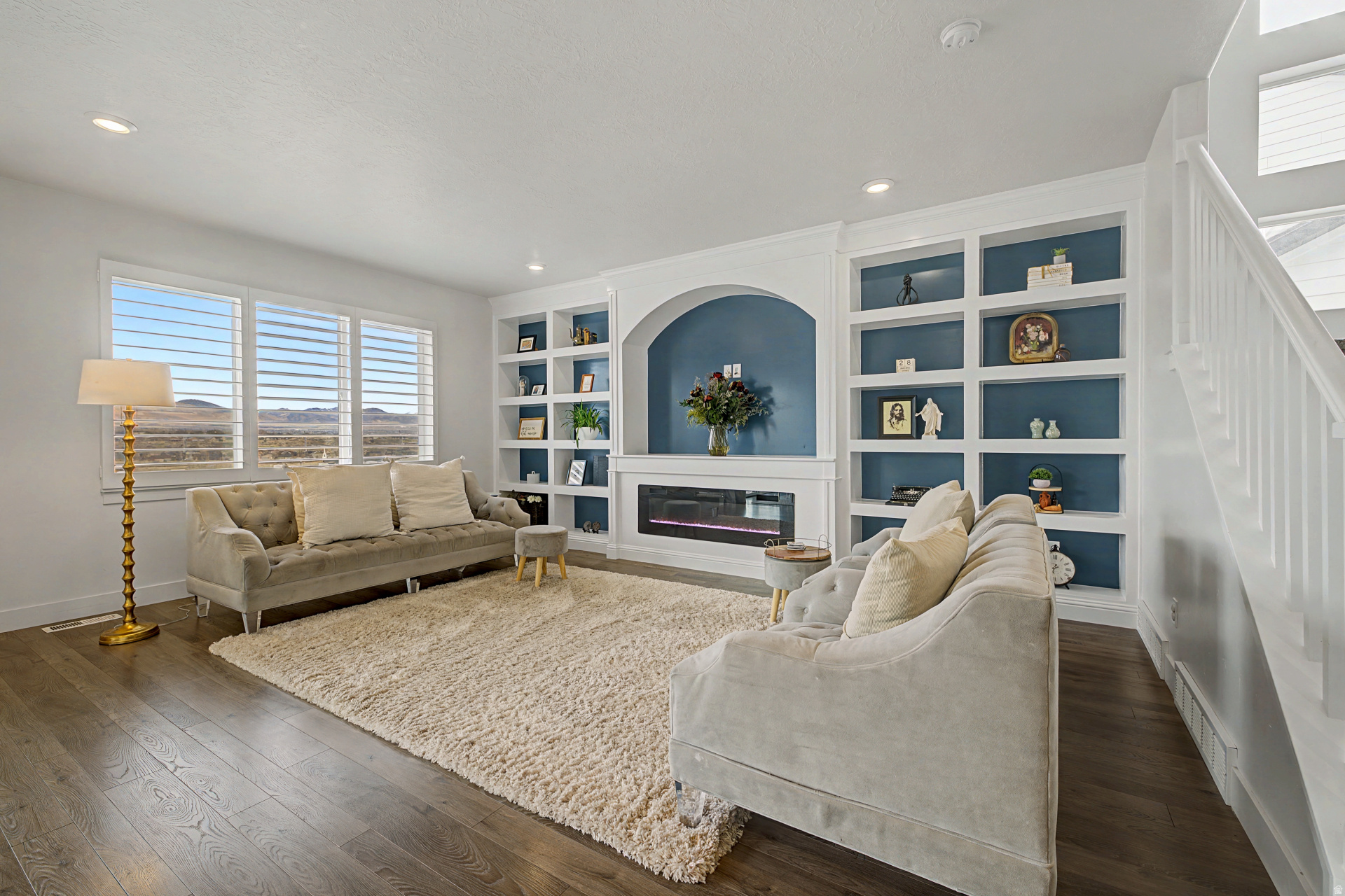 THE RIDGE - Residential