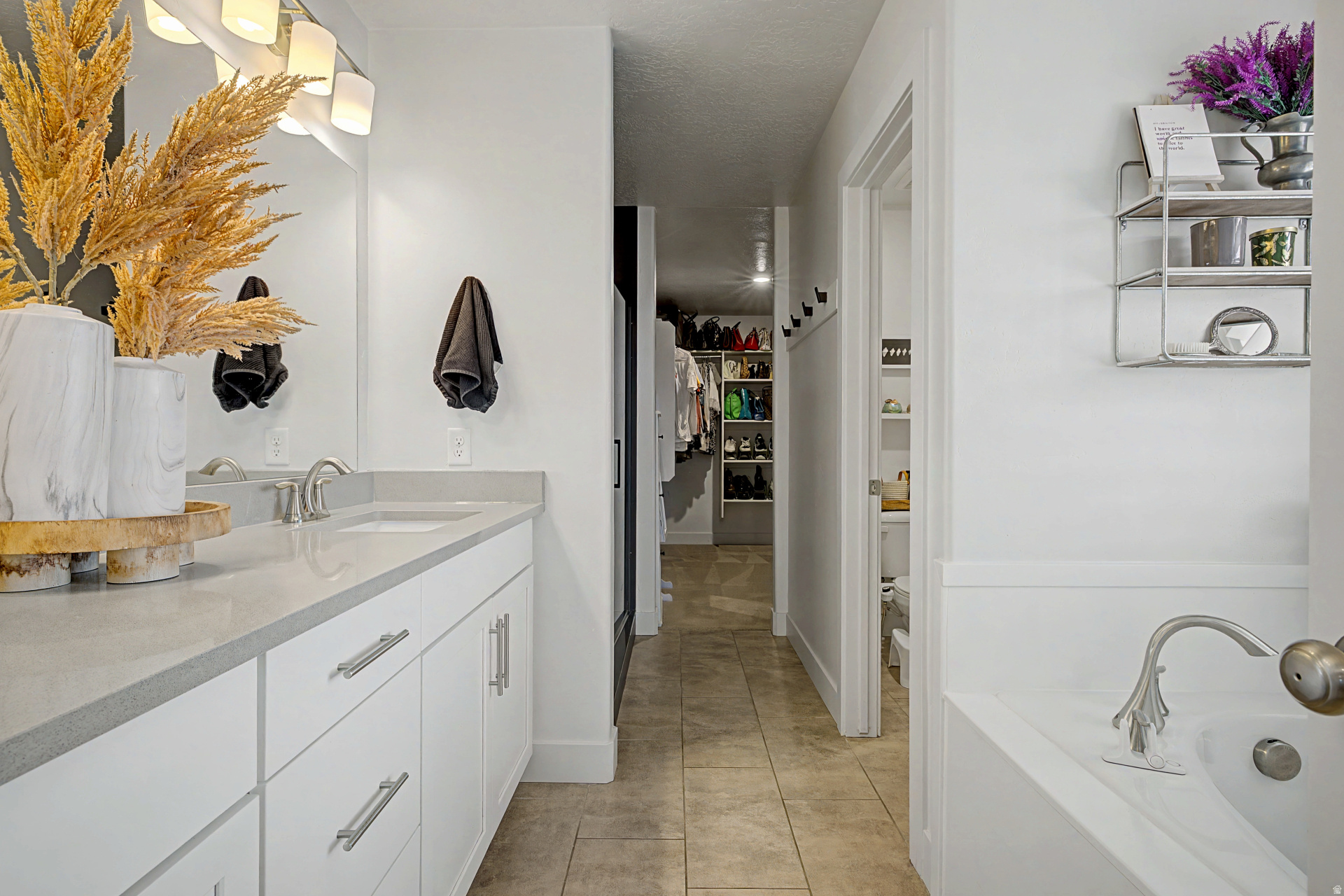 THE RIDGE - Residential