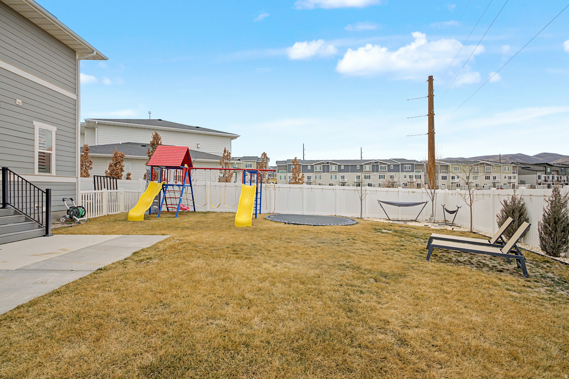 THE RIDGE - Residential