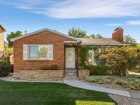 Photo of 1849 S 2300 E, Salt Lake City, UT 84108 (MLS # 2180820)
