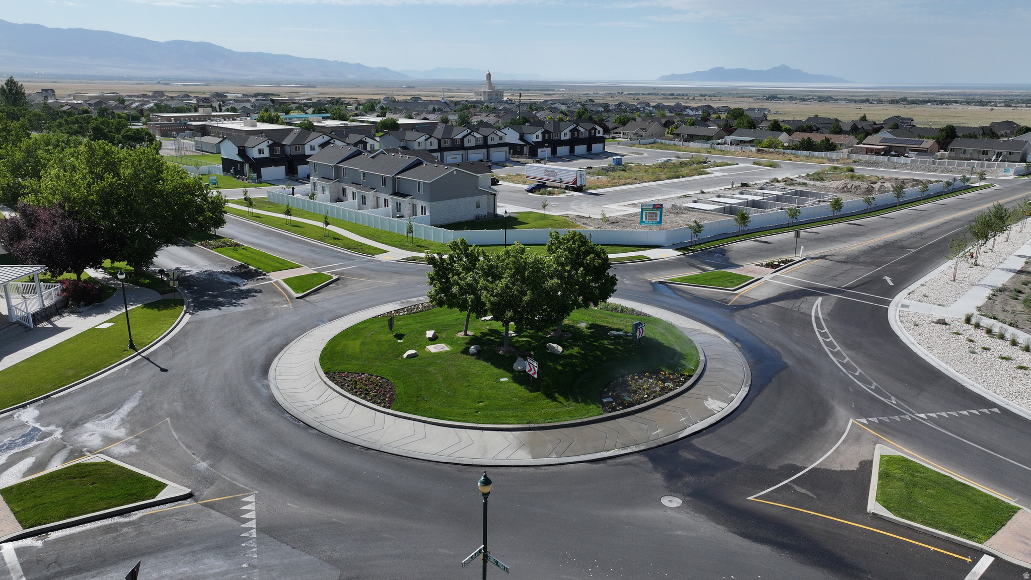 THE VILLAS AT SUNSET ESTATES - Residential