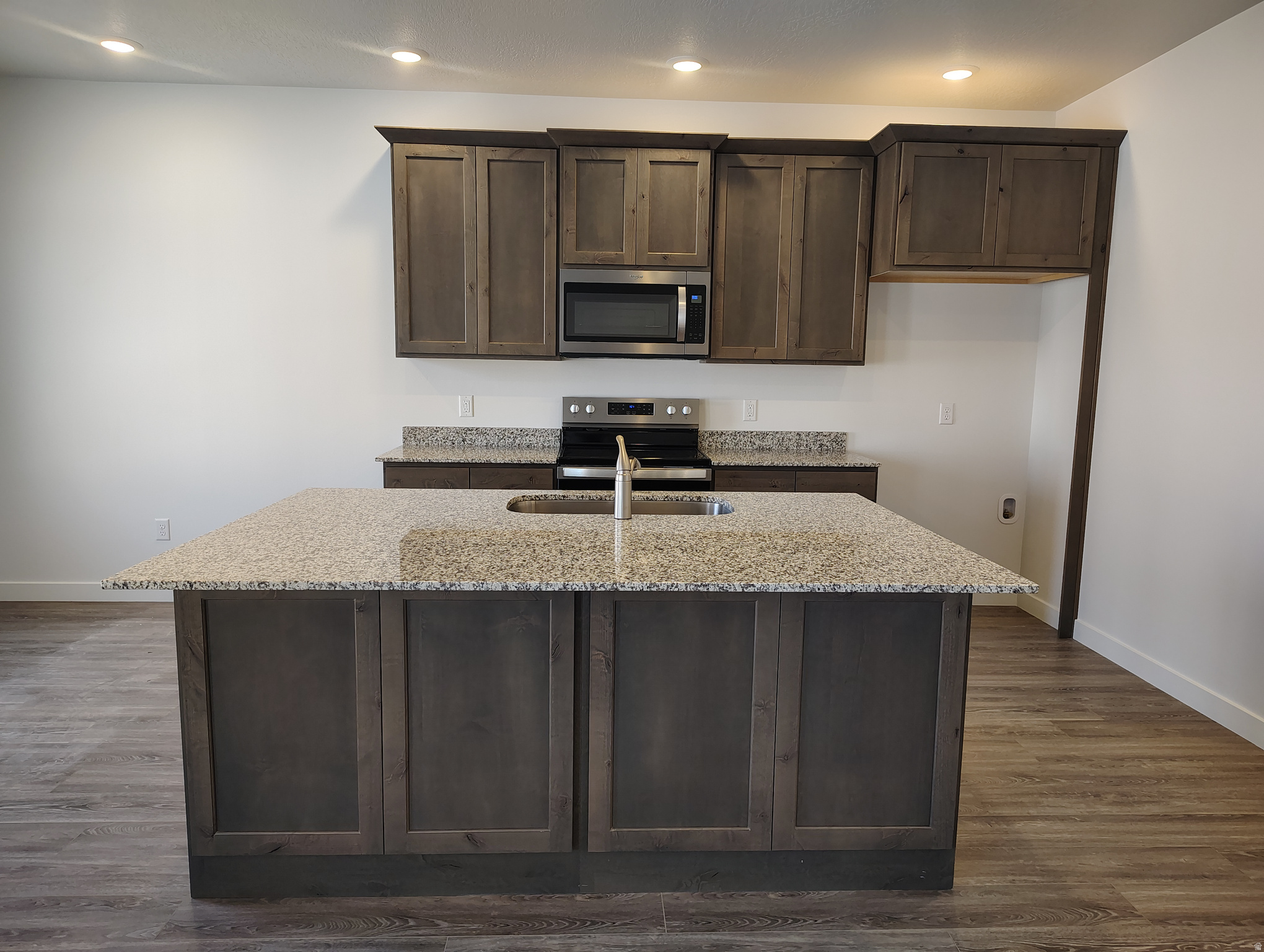 THE VILLAS AT SUNSET ESTATES - Residential