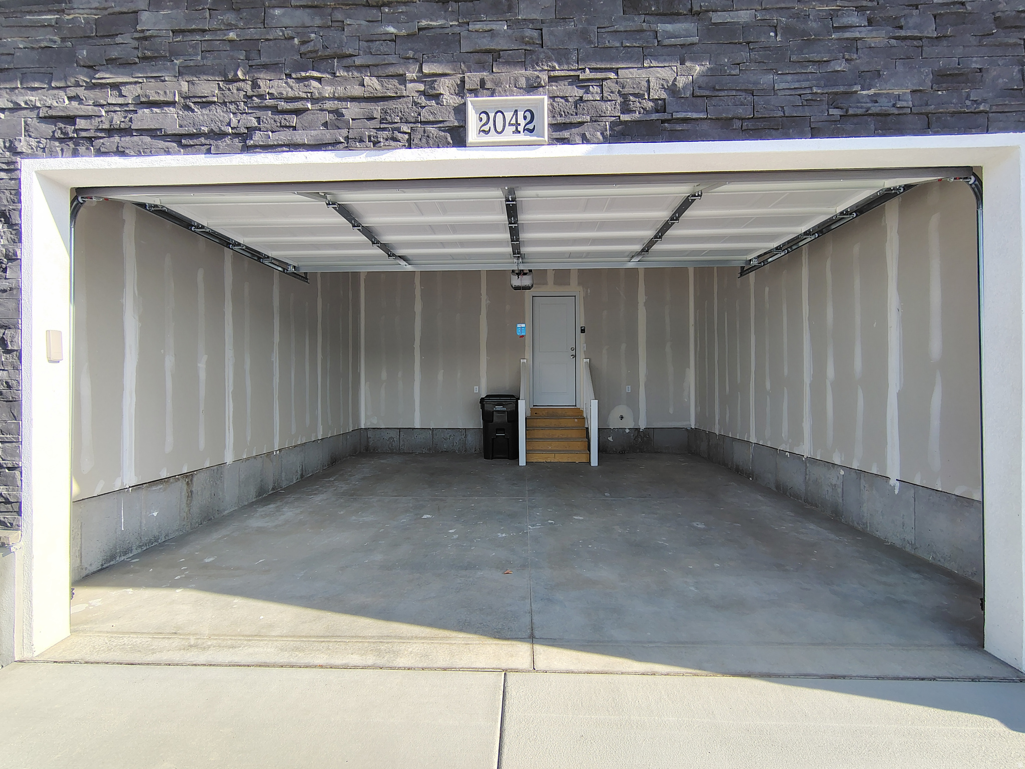 THE VILLAS AT SUNSET ESTATES - Residential